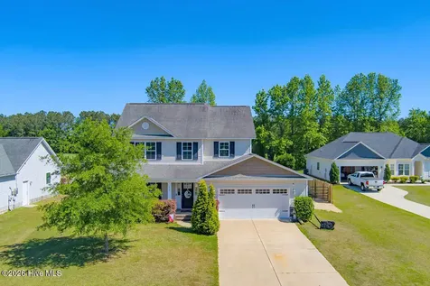 124 Waterford Way Maysville NC 28555