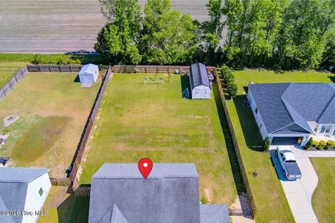 124 Waterford Way Maysville NC 28555