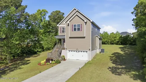 603 Mayapple Lane Hubert NC 28539
