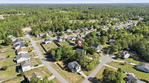 603 Mayapple Lane Hubert NC 28539