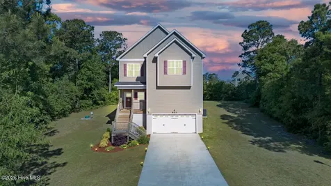 603 Mayapple Lane Hubert NC 28539