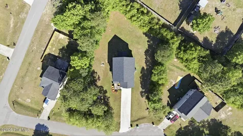603 Mayapple Lane Hubert NC 28539