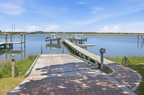 422 Sunrise Court Emerald Isle NC 28594