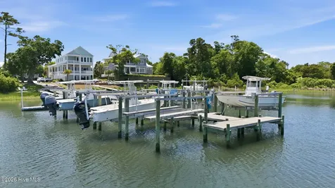 422 Sunrise Court Emerald Isle NC 28594