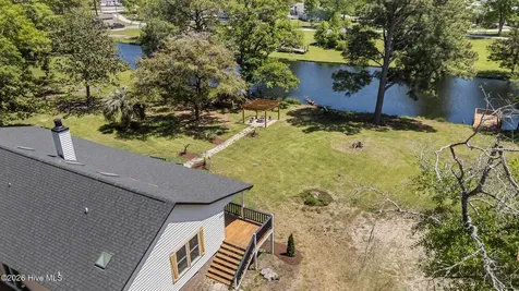 3126 Tradewinds Avenue SW Supply NC 28462