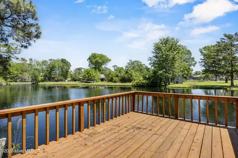 3126 Tradewinds Avenue SW Supply NC 28462