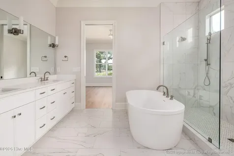 200 Pine Tree Point Snow Hill NC 28580