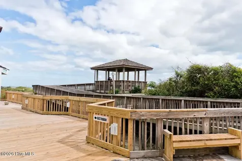 9201 Coast Guard Road Emerald Isle NC 28594