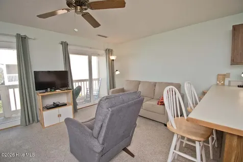9201 Coast Guard Road Emerald Isle NC 28594