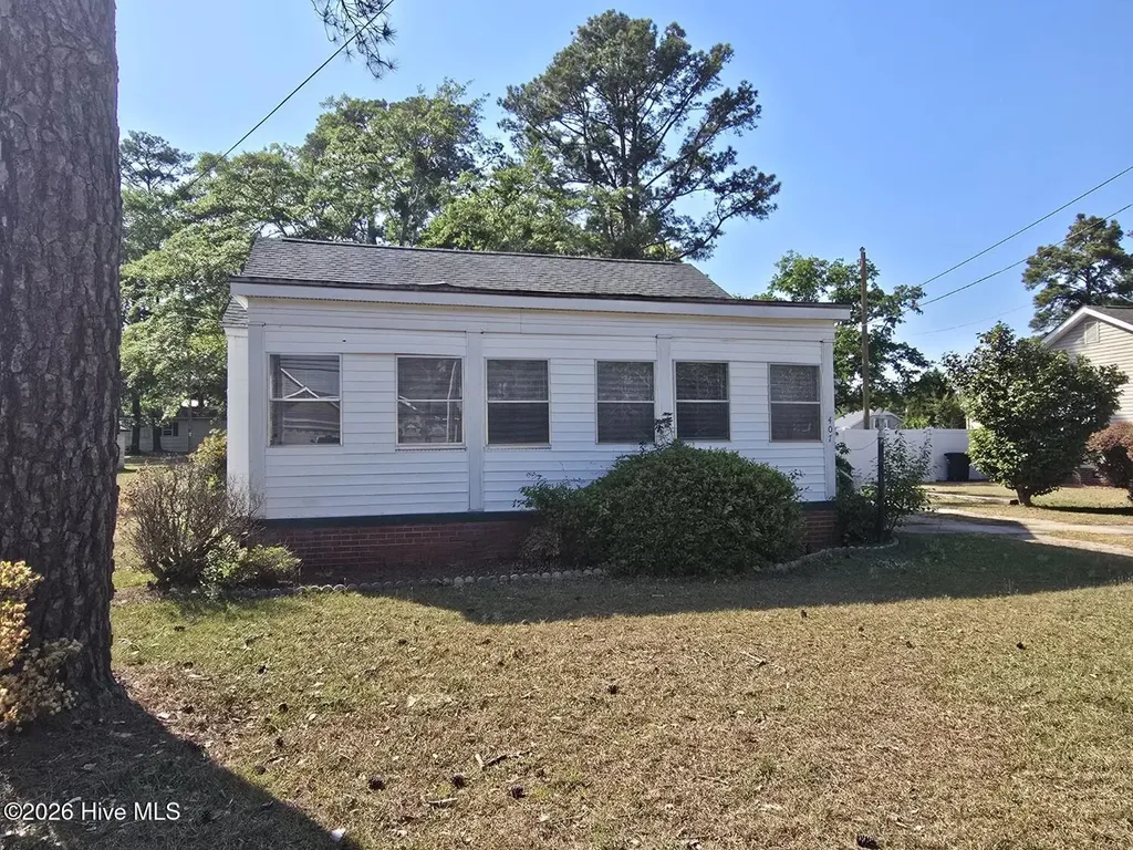 407 Roberdel Road Rockingham NC 28379