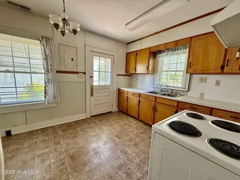 407 Roberdel Road Rockingham NC 28379