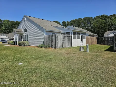 4611 White Ibis Court Wilmington NC 28412