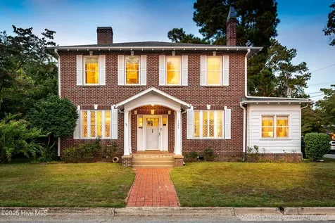 1105 Johnston Street Greenville NC 27858