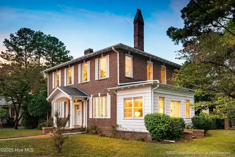 1105 Johnston Street Greenville NC 27858