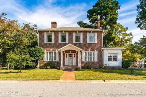 1105 Johnston Street Greenville NC 27858