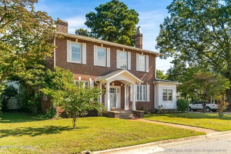 1105 Johnston Street Greenville NC 27858