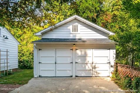 1105 Johnston Street Greenville NC 27858