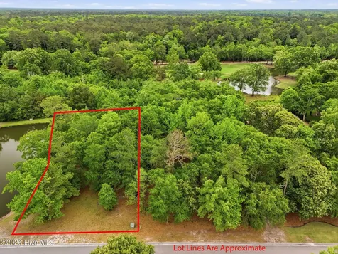 227 River Ridge Drive Wallace NC 28466