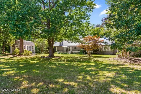 519 Country Club Drive W Arapahoe NC 28510