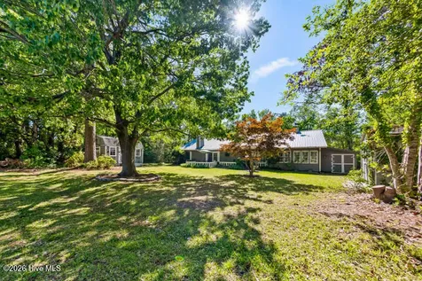 519 Country Club Drive W Arapahoe NC 28510