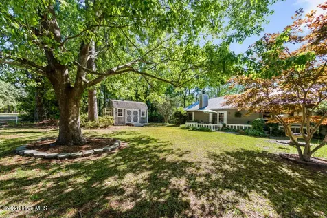 519 Country Club Drive W Arapahoe NC 28510