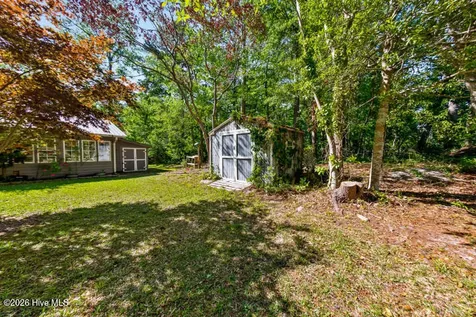 519 Country Club Drive W Arapahoe NC 28510