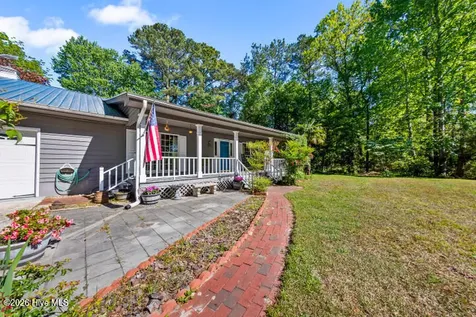 519 Country Club Drive W Arapahoe NC 28510