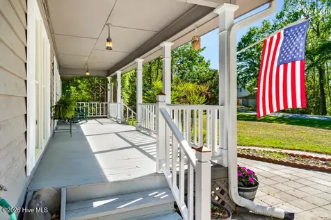 519 Country Club Drive W Arapahoe NC 28510