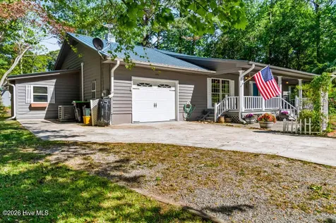 519 Country Club Drive W Arapahoe NC 28510