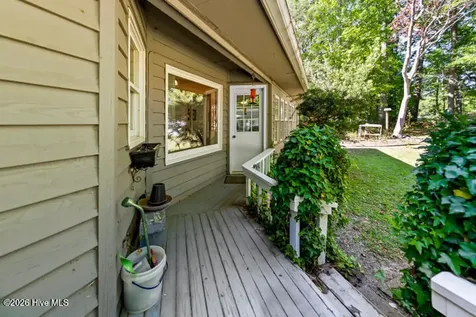 519 Country Club Drive W Arapahoe NC 28510