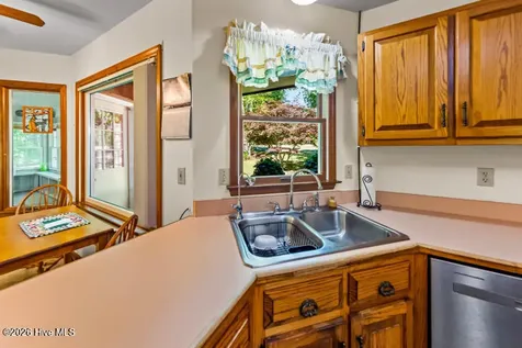 519 Country Club Drive W Arapahoe NC 28510