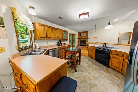 519 Country Club Drive W Arapahoe NC 28510