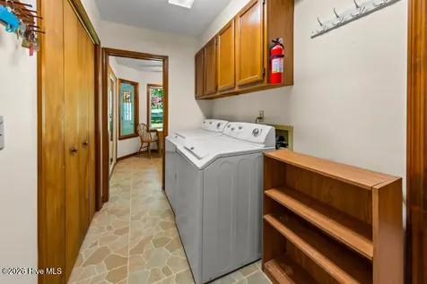 519 Country Club Drive W Arapahoe NC 28510