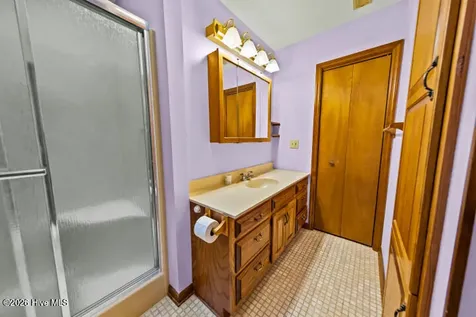 519 Country Club Drive W Arapahoe NC 28510