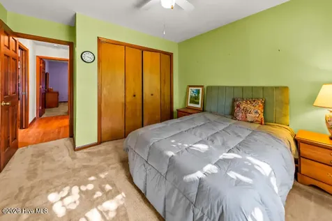 519 Country Club Drive W Arapahoe NC 28510
