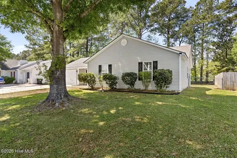 313 Running Road Jacksonville NC 28546