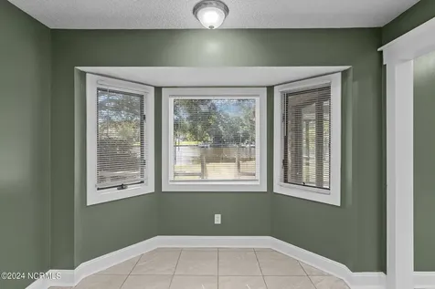 5722 Gondolier Drive New Bern NC 28560