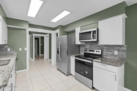 5722 Gondolier Drive New Bern NC 28560
