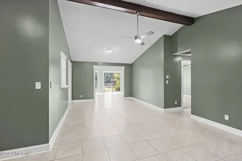 5722 Gondolier Drive New Bern NC 28560