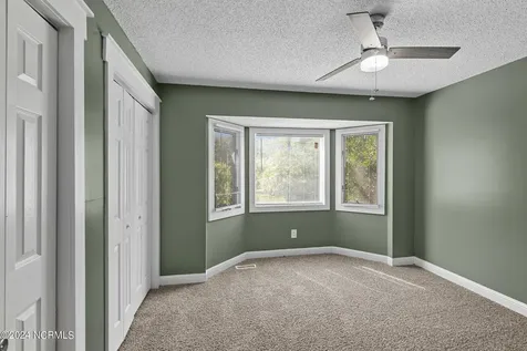 5722 Gondolier Drive New Bern NC 28560