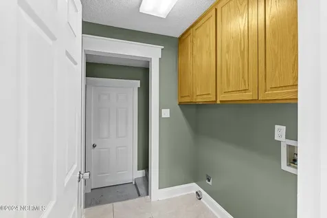5722 Gondolier Drive New Bern NC 28560