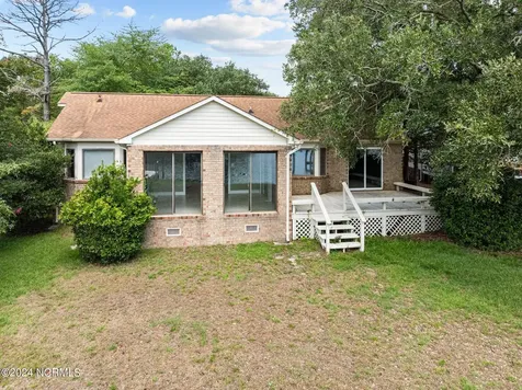 5722 Gondolier Drive New Bern NC 28560