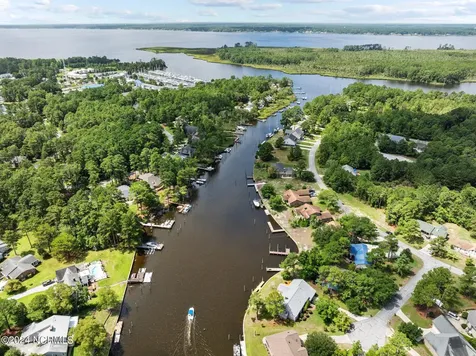 5722 Gondolier Drive New Bern NC 28560