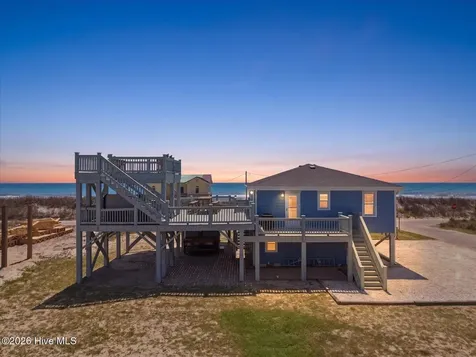 7211 10th Avenue North Topsail Beach NC 28460