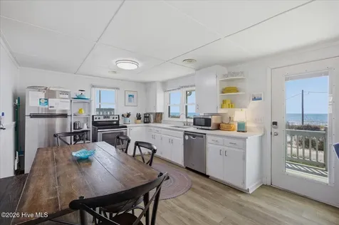 7211 10th Avenue North Topsail Beach NC 28460