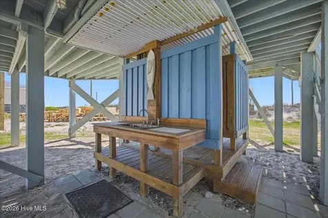 7211 10th Avenue North Topsail Beach NC 28460