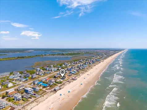 7211 10th Avenue North Topsail Beach NC 28460