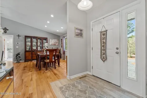117 Pineneedle Drive West End NC 27376