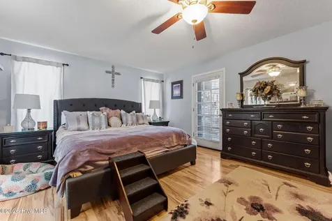 117 Pineneedle Drive West End NC 27376