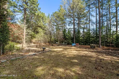 117 Pineneedle Drive West End NC 27376